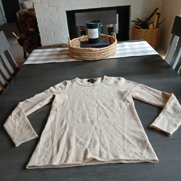 J Crew Italian Cashmere Women's Beige Sweater. Excellent condition size S - Picture 1 of 3